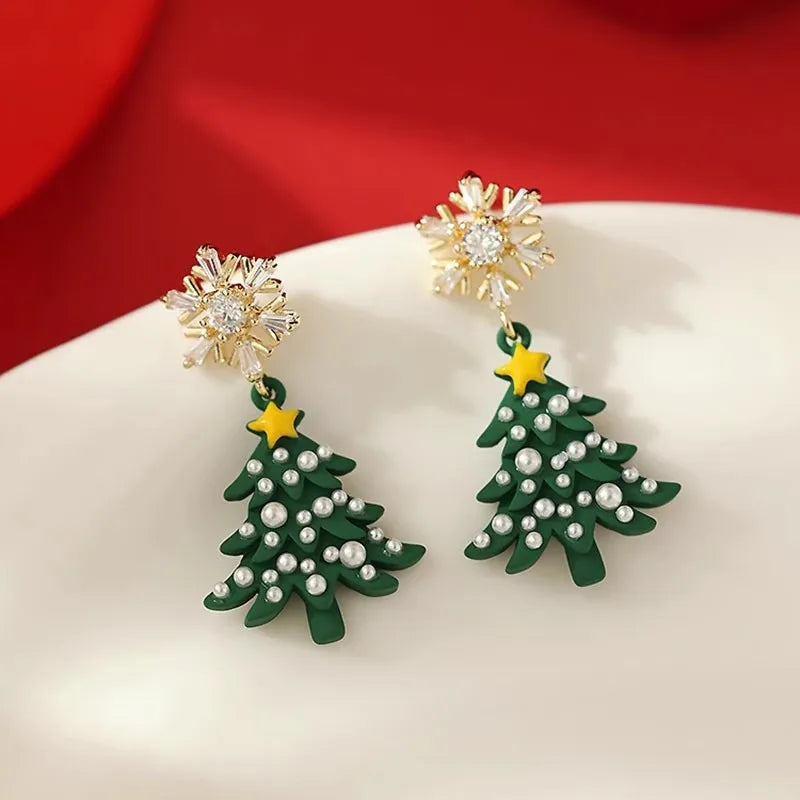 Star Statement Drop Earrings - Classic Holiday Design