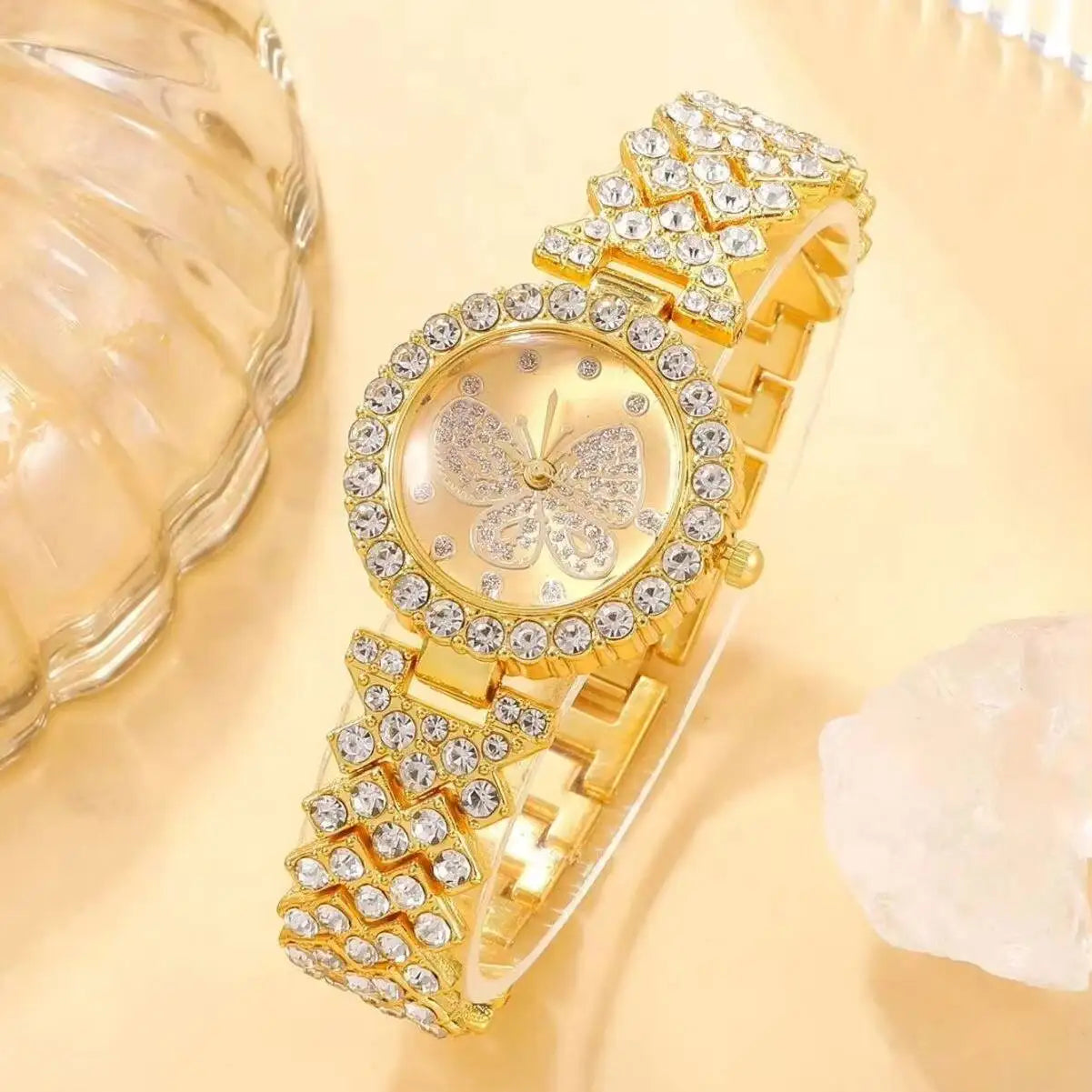 Butterfly Dial Alloy Watch for Women - Fashion Quartz